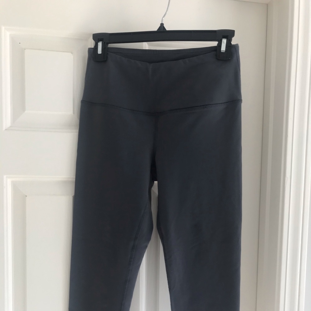 Nordstrom Zella Live In high waisted crop leggings